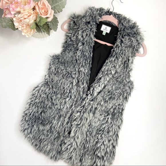 Susina Jackets & Blazers - Susina Faux  Fur Grey Vest